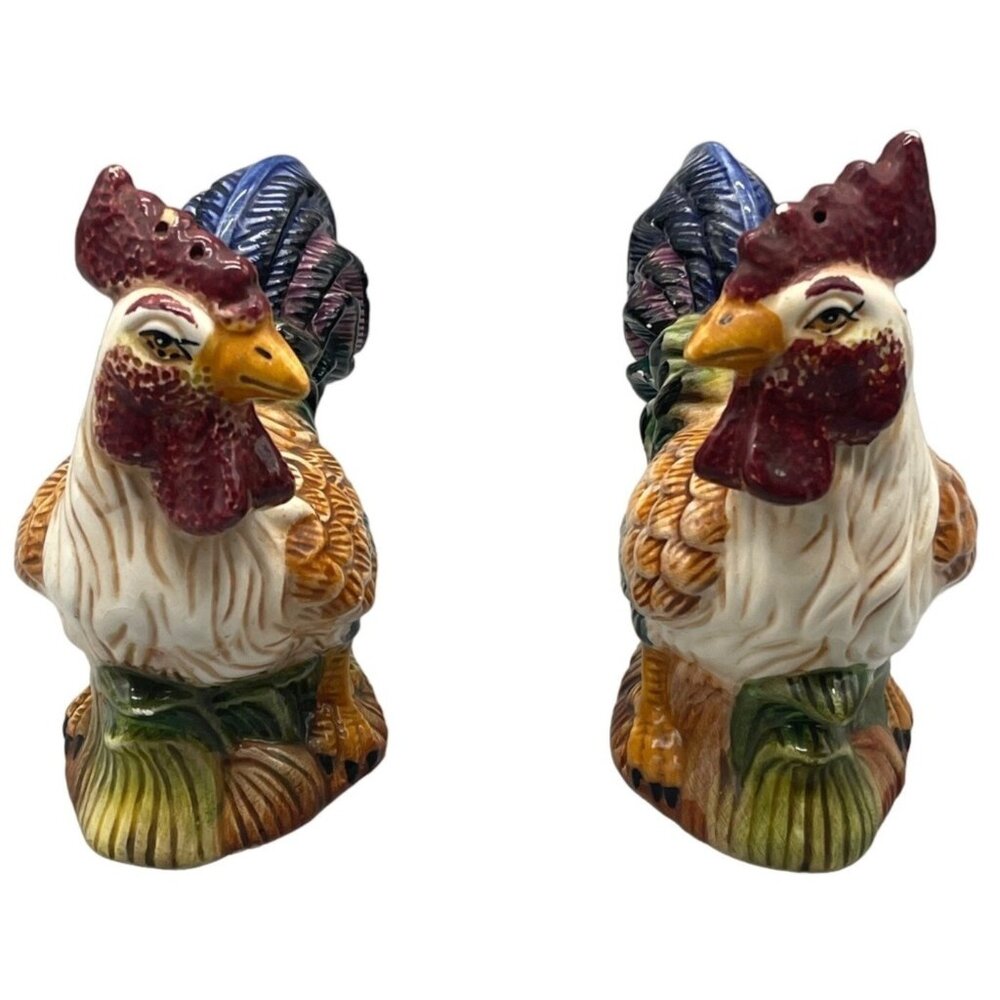 Young's ceramic rooster salt pepper shaker set green brown 5" tall 4.5" READ